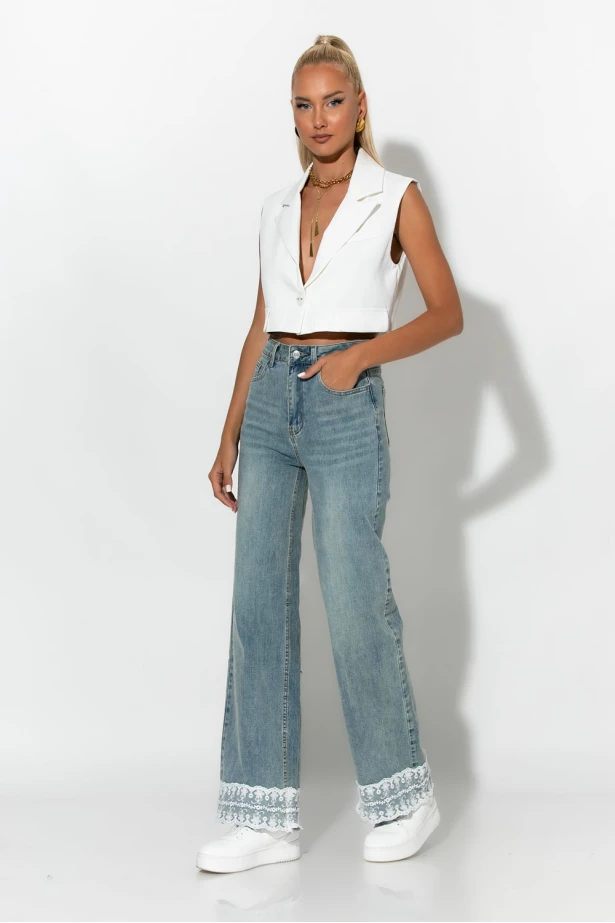 Jean wide leg με λεπτομέρεια δαντέλα μπλε ανοιχτό Jean wide leg με λεπτομέρεια δαντέλα μπλε ανοιχτό