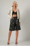 Βερμούδα leather με πιέτες μαύρο