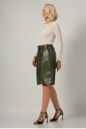 Βερμούδα leather με πιέτες λαδί