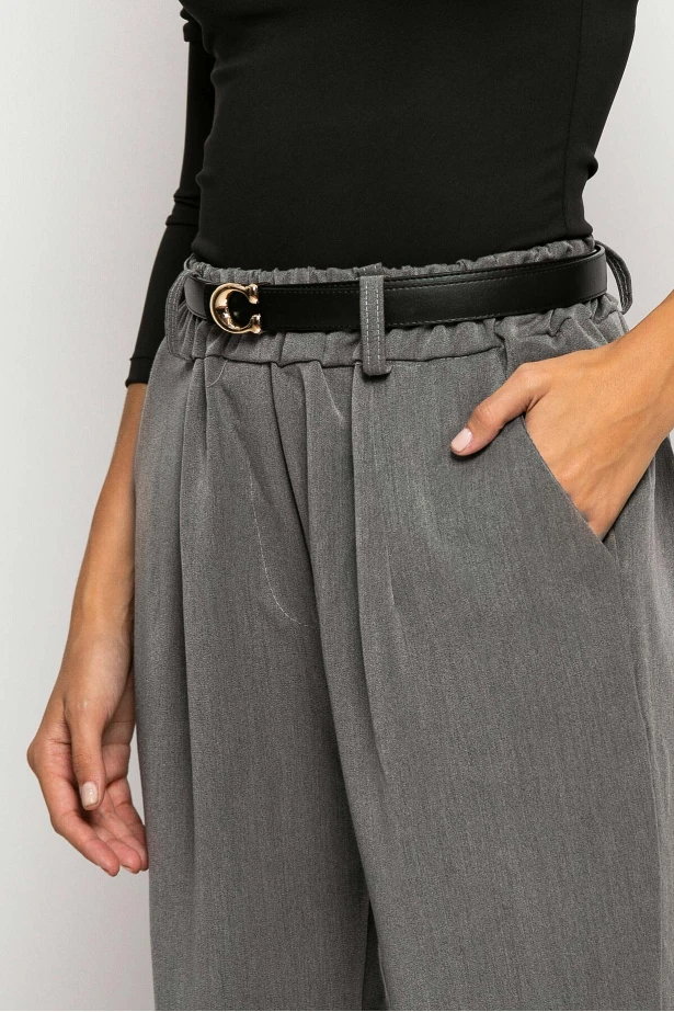 Παντελόνι baggy με λάστιχο στην μέση γκρι Παντελόνι baggy με λάστιχο στην μέση γκρι