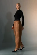 Σουέντ baggy παντελόνι με ζώνη ταμπά