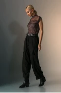 Σουέντ baggy παντελόνι με ζώνη μαύρο Σουέντ baggy παντελόνι με ζώνη μαύρο