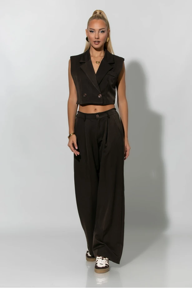 Σετ loose παντελόνα και cropped γιλέκο καφέ Σετ loose παντελόνα και cropped γιλέκο καφέ