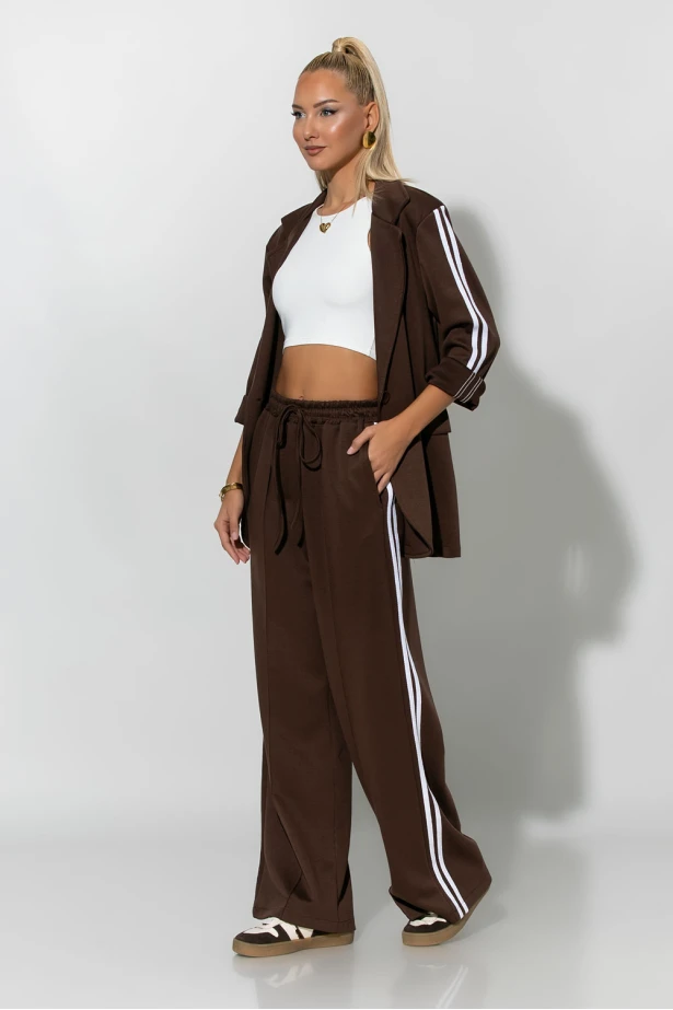 Σετ παντελόνα και blazer με ρίγες στο πλάι καφέ Σετ παντελόνα και blazer με ρίγες στο πλάι καφέ