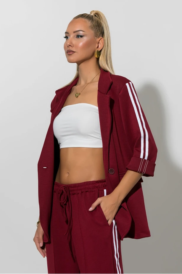 Σετ παντελόνα και blazer με ρίγες στο πλάι μπορντό Σετ παντελόνα και blazer με ρίγες στο πλάι μπορντό
