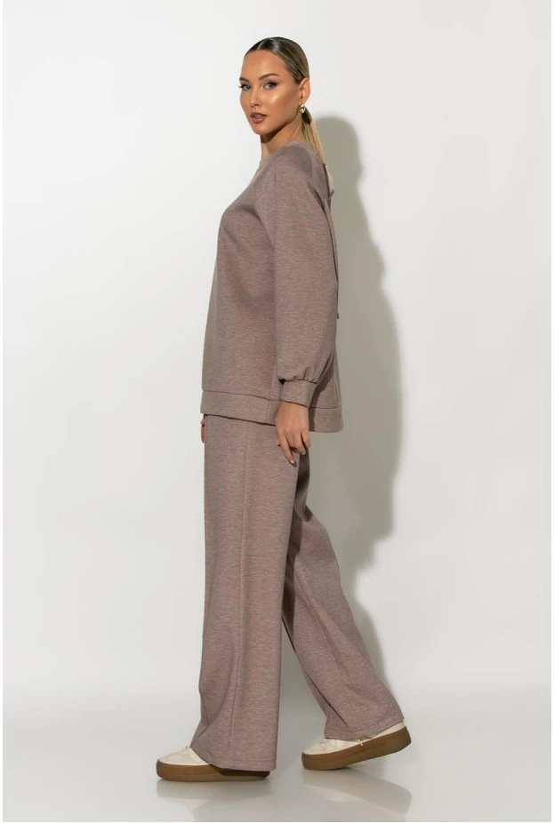Σετ παντελόνα και oversized μπλούζα με δέσιμο στην πλάτη πούρο