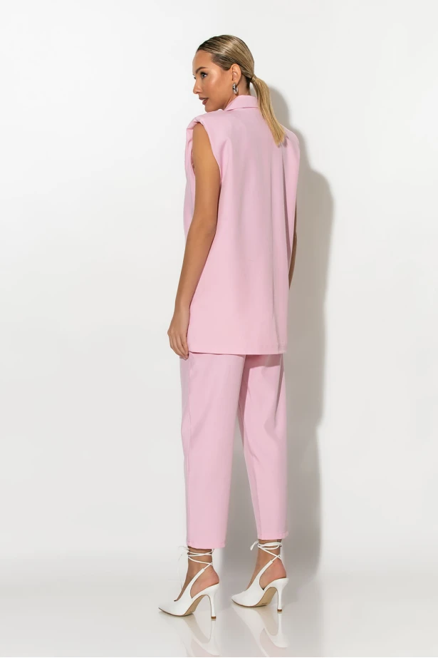 Σετ παντελόνι και oversized αμάνικο blazer με βάτες baby pink Σετ παντελόνι και oversized αμάνικο blazer με βάτες baby pink