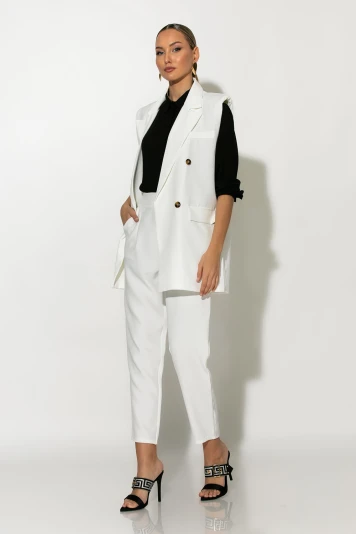 Σετ παντελόνι και oversized αμάνικο blazer με βάτες baby pink