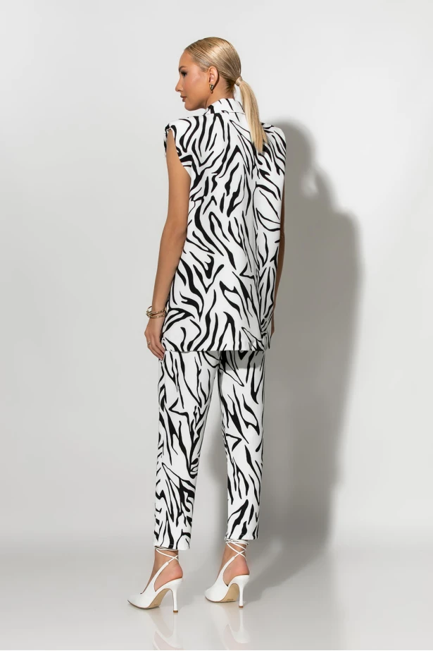 Σετ παντελόνι και oversized αμάνικο blazer με βάτες zebra print λευκό-μαύρο