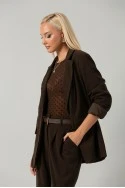 Σετ blazer με ιδιαίτερη ύφανση και παντελόνα με πιέτες και λάστιχο καφέ