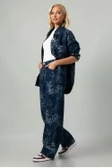 Σετ jean jacket και jean wide leg με κεντητά λουλούδια μπλε σκούρο