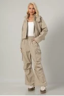 Σετ fly cropped jacket και παντελόνι cargo μπεζ