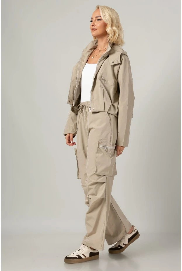 Σετ fly cropped jacket και παντελόνι cargo μπεζ