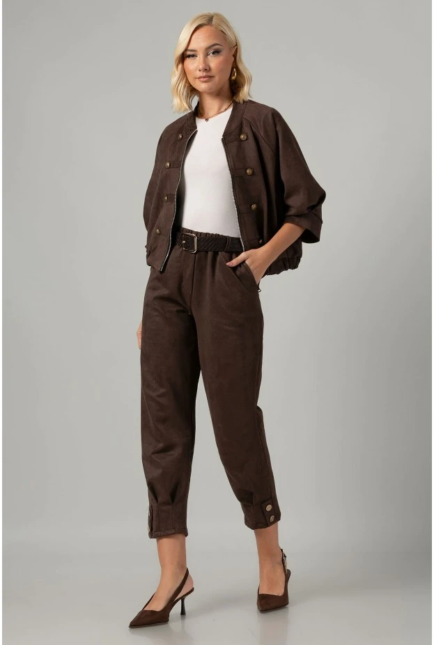 Σετ jacket bomber σουέντ με τρουακάρ μανίκια και παντελόνι με ζώνη καφέ