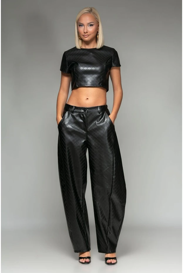 Σετ leather καπιτονέ crop top με φερμουάρ και παντελόνι balloon μαύρο