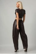 Σετ leather καπιτονέ crop top με φερμουάρ και παντελόνι balloon μπορντό