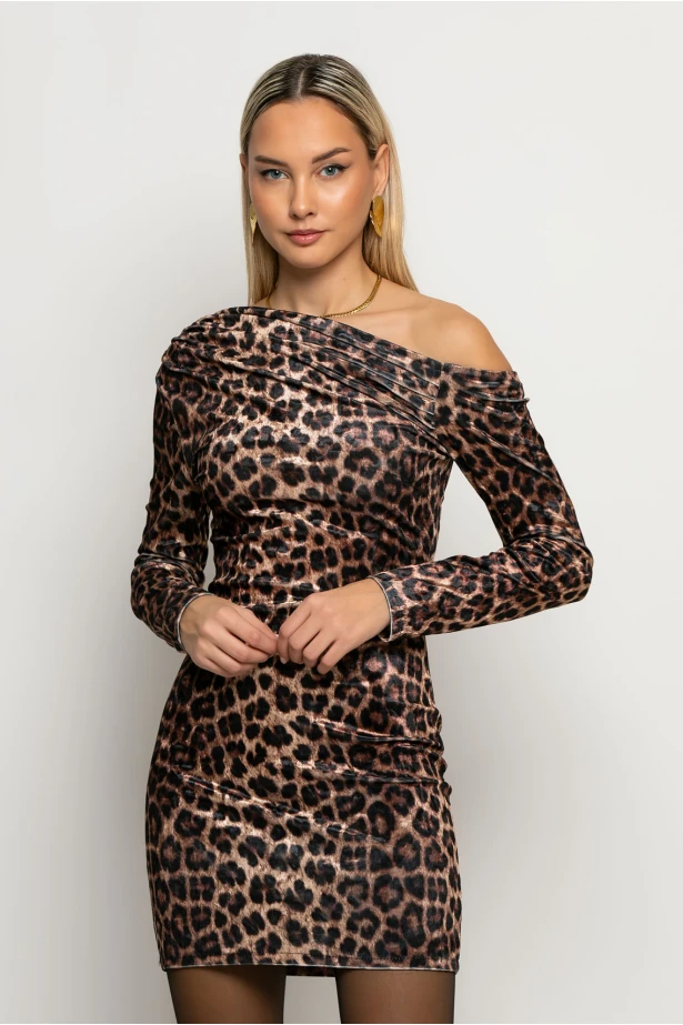 Μίνι φόρεμα leopard print βελούρ με λοξή λαιμόκοψη μπεζ σκούρο Μίνι φόρεμα leopard print βελούρ με λοξή λαιμόκοψη μπεζ σκούρο