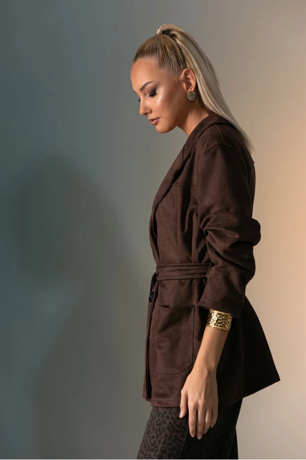 Blazer σουέντ με κουμπιά και ζώνη καφέ Blazer σουέντ με κουμπιά και ζώνη καφέ