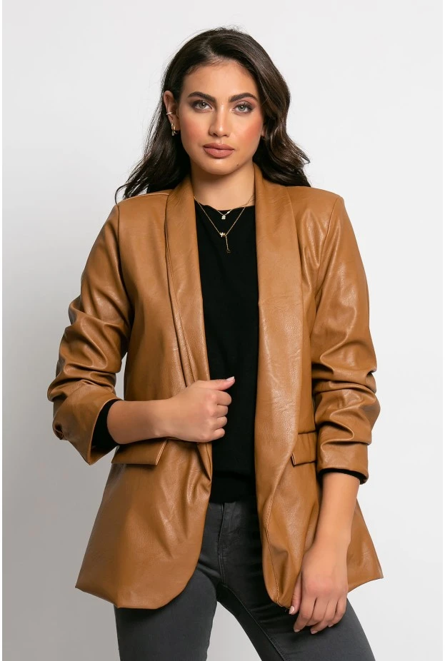 Blazer δερματίνη με σούρες στα μανίκια ταμπά