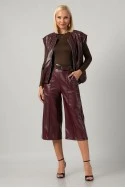 Leather jacket καπιτονέ αμάνικο με φερμουάρ και λάστιχο βουργουνδί