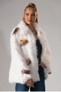 Γούνινο jacket με λεπτομέρεια παγιέτα εκρού 