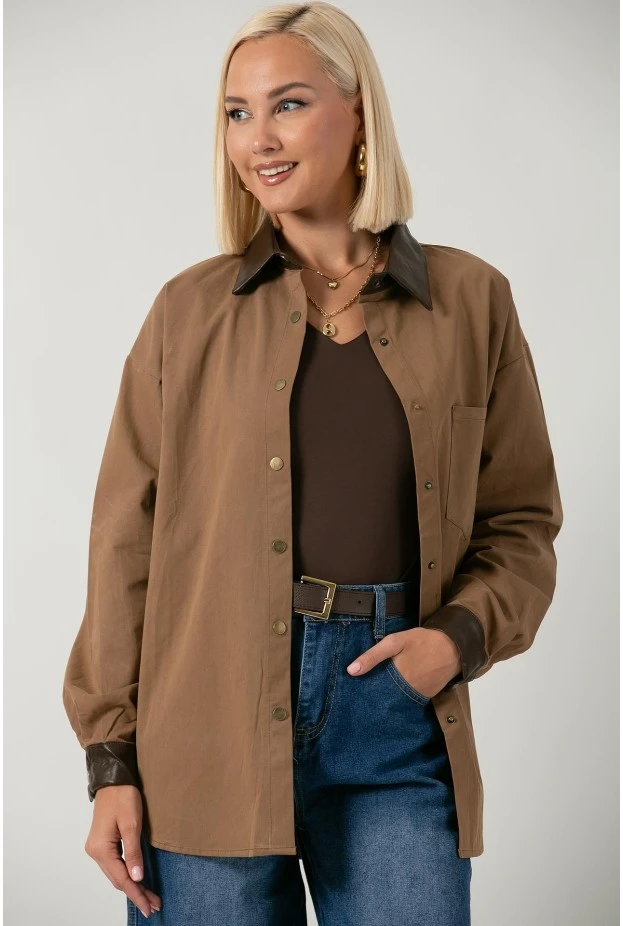 Jacket με κουμπιά και leather λεπτομέριες ταμπά