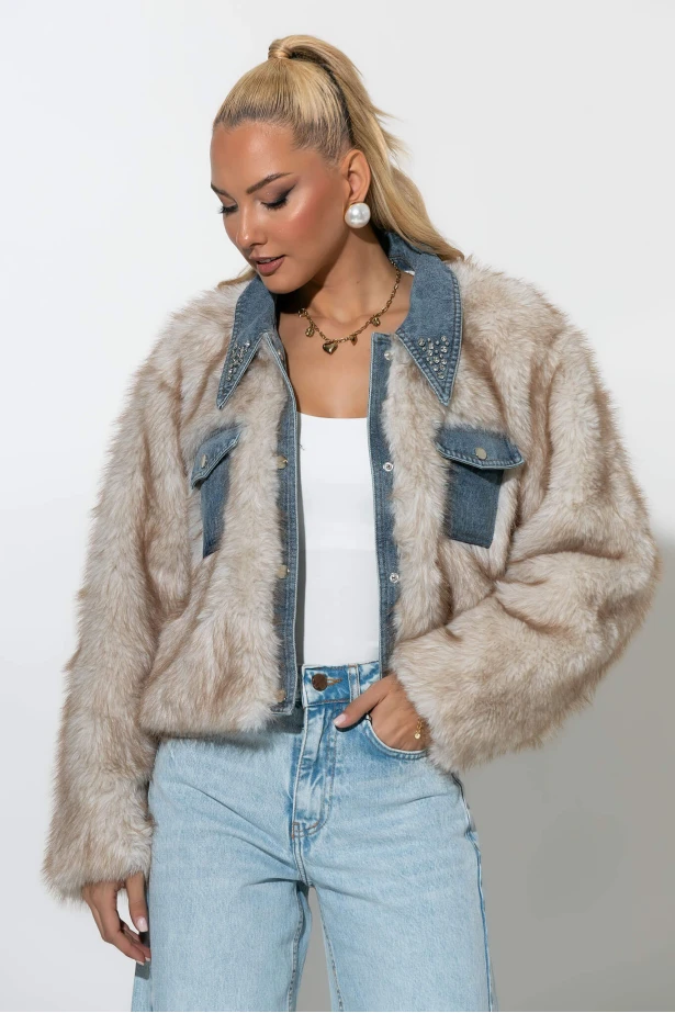Γούνινο jacket με τζιν λεπτομέρειες και στρας στον γιακά μπεζ