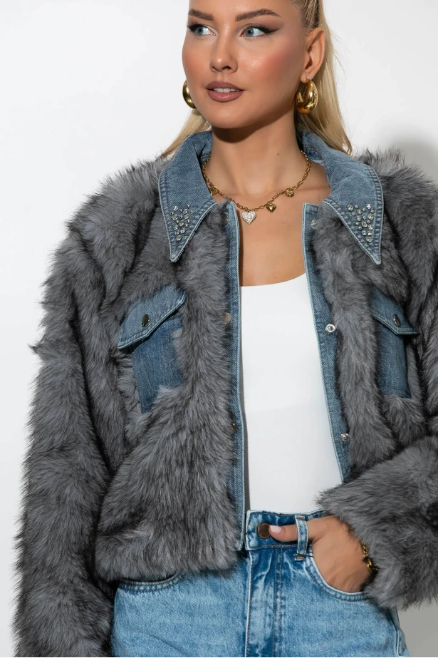 Γούνινο jacket με τζιν λεπτομέρειες και στρας στον γιακά γκρι