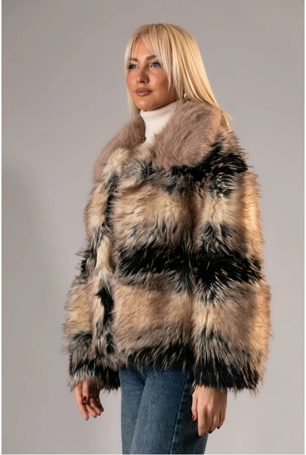 Γούνινο jacket με διαφορετικές αποχρώσεις μπεζ