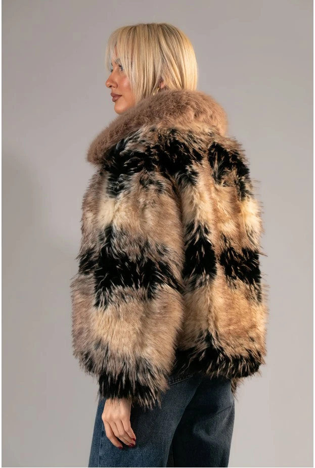 Γούνινο jacket με διαφορετικές αποχρώσεις μπεζ
