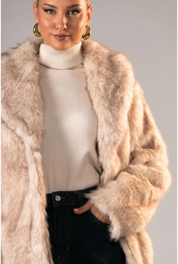 Γούνινο jacket με γιακά μπεζ