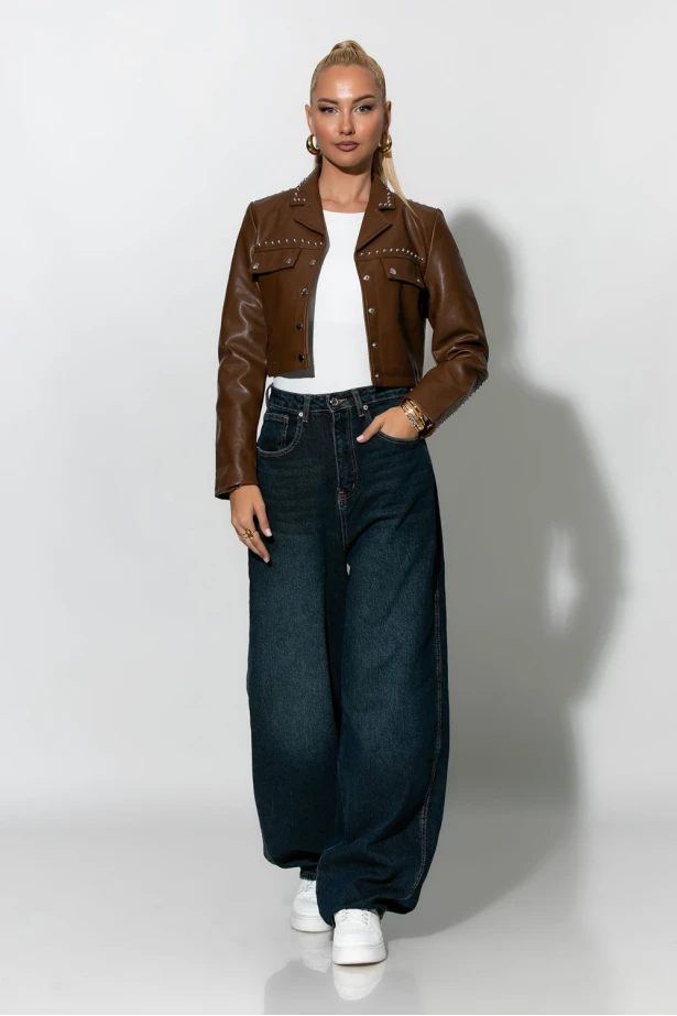 Cropped leather jacket με τρουκς καφέ