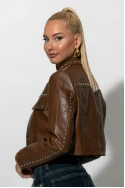 Cropped leather jacket με τρουκς καφέ
