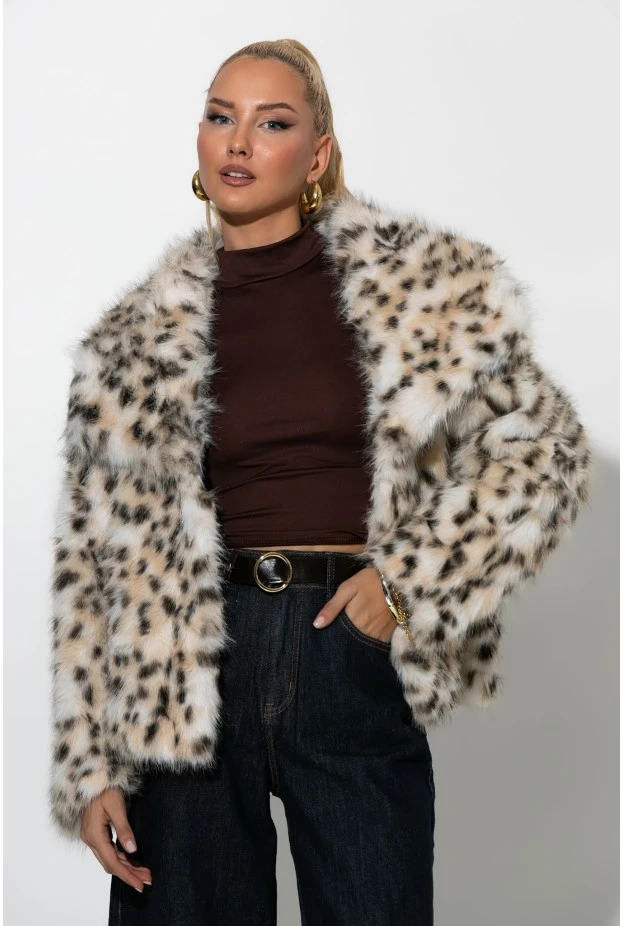 Γούνινο jacket με γιακά μπεζ