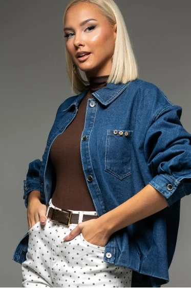 Jean jacket με διακοσμητικά κουμπιά στην τσέπη μπλε