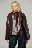 Leather jacket με vintage εφέ μπορντό