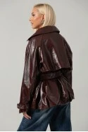 Leather jacket με ζώνη και balloon τελείωμα μπορντό