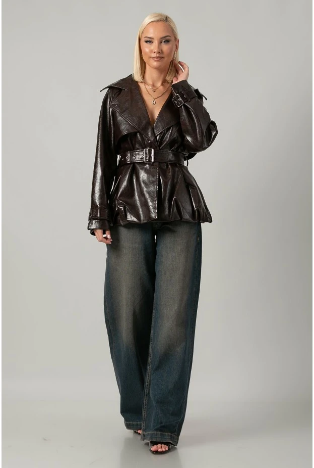 Leather jacket με ζώνη και balloon τελείωμα καφέ