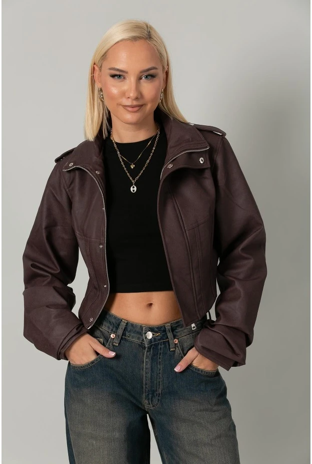 Leather jacket cropped ασύμμετρο με σούρες στα μανίκια μπορντό