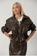 Leather jacket με κορδόνι στη μέση καφέ