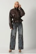 Leather jacket με κορδόνι στη μέση μπορντό