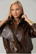 Leather jacket με vintage εφέ και λάστιχο στα μάνικια και στη μέση καφέ