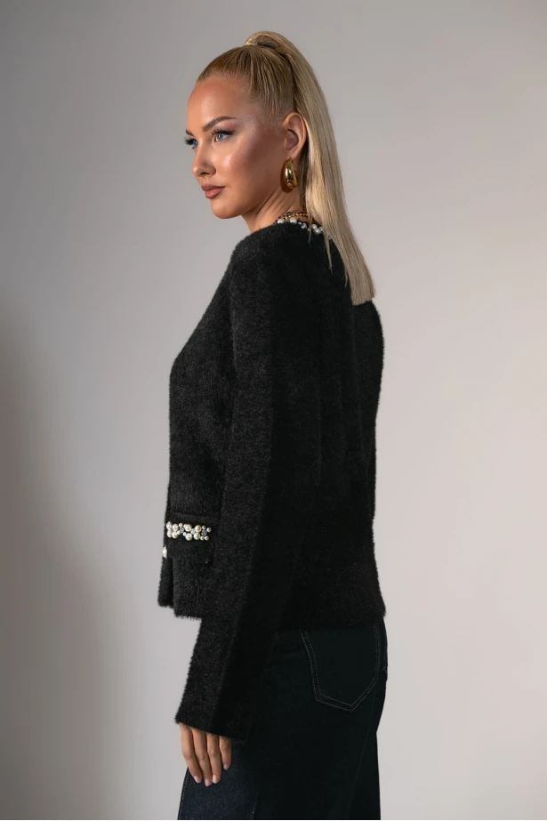 Ζακέτα μοχέρ με χνουδωτή υφή και λεπτομέρειες πέρλες στον γιακά μαύρο