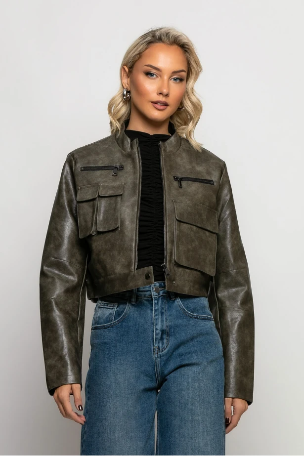 Jacket δερματίνη με τσέπες μπροστά γκρι Jacket δερματίνη με τσέπες μπροστά γκρι