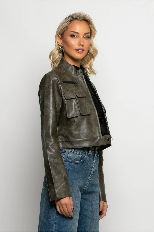 Jacket δερματίνη με τσέπες μπροστά γκρι Jacket δερματίνη με τσέπες μπροστά γκρι