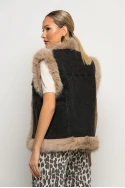 Αμάνικο jean jacket με γούνινες λεπτομέρειες ανθρακί-μπεζ Αμάνικο jean jacket με γούνινες λεπτομέρειες ανθρακί-μπεζ