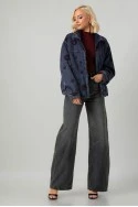 Jean jacket με βελουτέ λουλούδια και γούνινη επένδυση μπλε-βουργουνδί