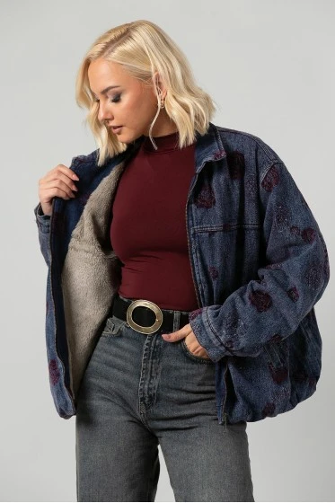 Jean jacket με βελουτέ λουλούδια και γούνινη επένδυση μπλε-καφέ