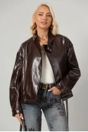 Leather jacket με ψηλό λαιμό και ζώνη μπορντό