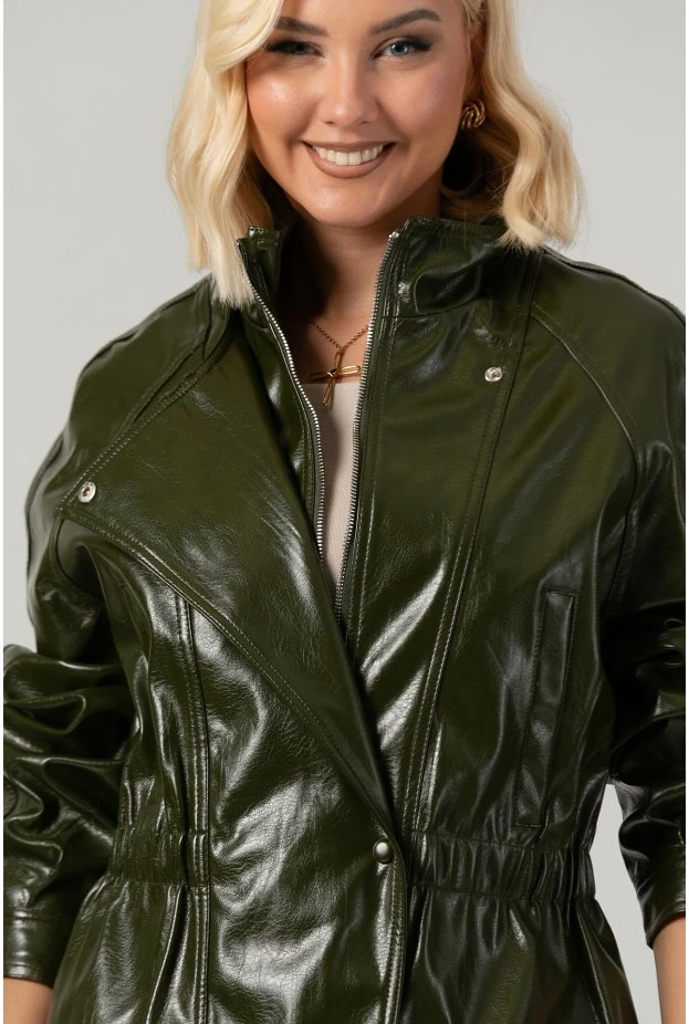 Leather jacket vinyl με σούρες στη μέση λαδί